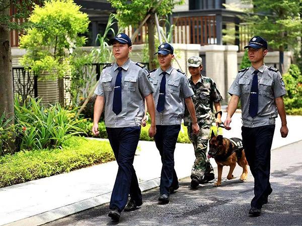 門衛(wèi)保安公司是怎么處理緊急情況的？